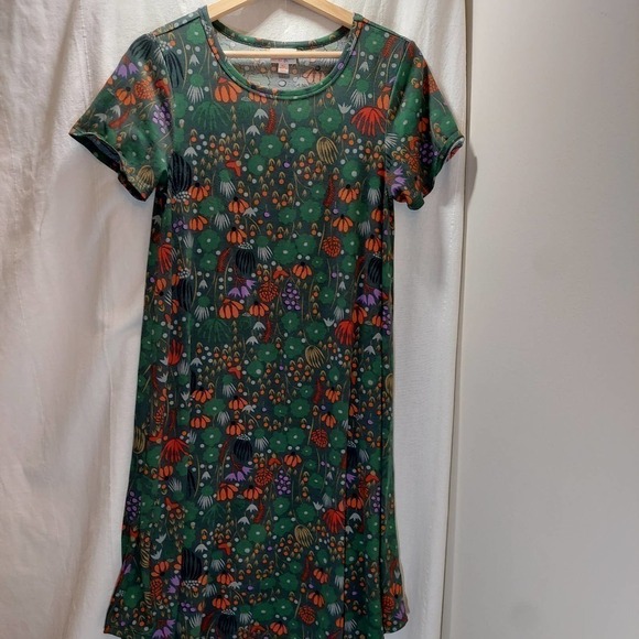 Lularoe Dress, Green/Floral Print, Size X Small, Short Sleeve - Picture 1 of 7